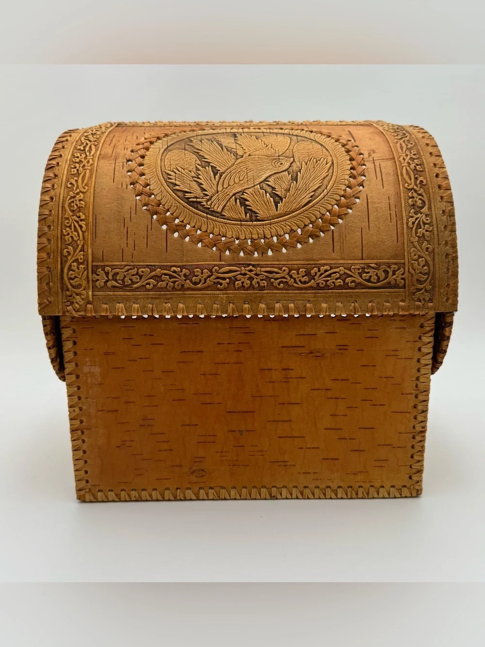 Handcrafted Birch Bark Storage Chest with Bird Carving – Rustic Folk Art